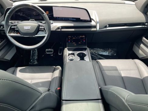 Used 2026 Cadillac Vistiq Sport w/ LPO, Floor Liner Package AWD/4WD image 16