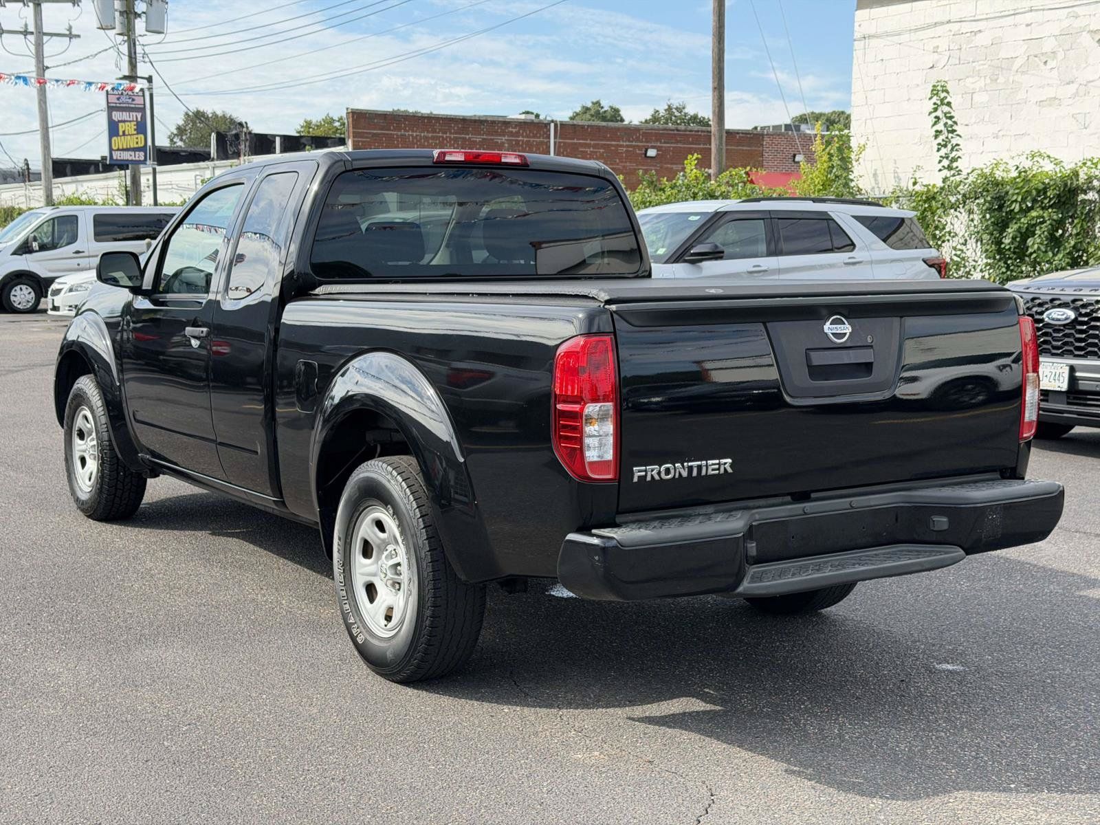 Used 2017 Nissan Frontier S RWD image 8