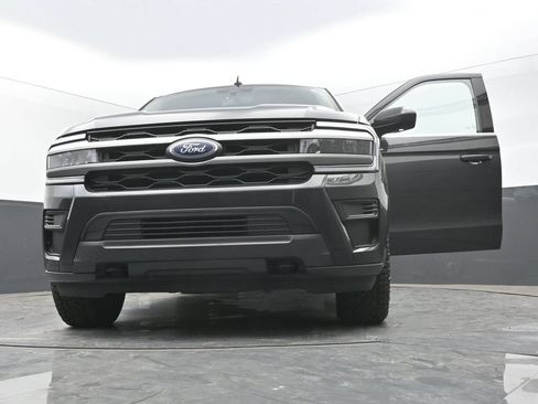 Used 2023 Ford Expedition Max XLT AWD/4WD image 37