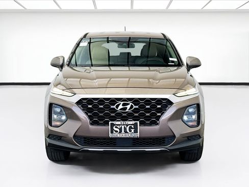Used 2020 Hyundai Santa Fe SE FWD image 2
