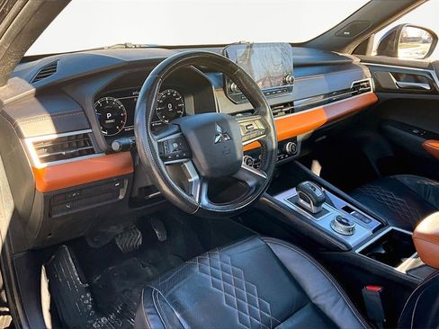 Used 2022 Mitsubishi Outlander SEL image 14