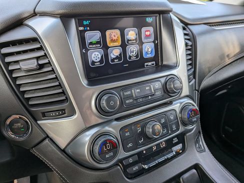 Used 2019 Chevrolet Tahoe LT AWD/4WD image 17