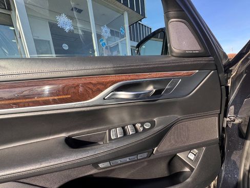 Used 2017 BMW 750i xDrive image 29