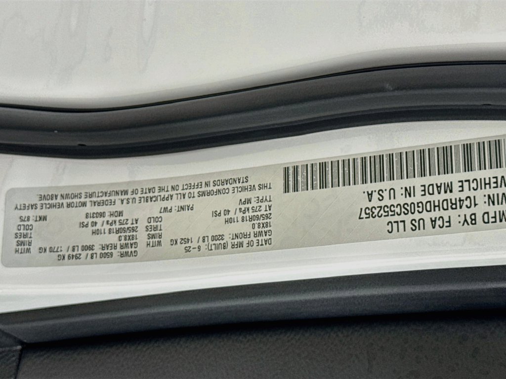 Used 2025 Dodge Durango GT RWD image 40