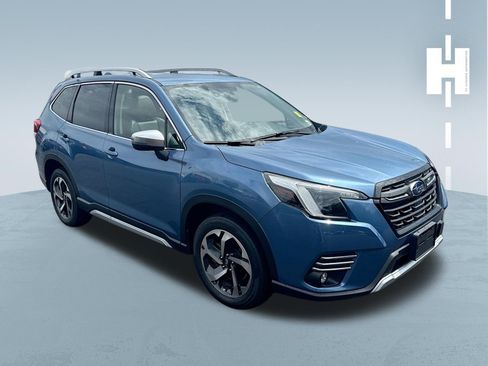 Used 2023 Subaru Forester Touring AWD/4WD image 1
