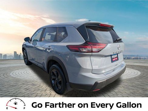 New 2026 Nissan Rogue SV w/ Cold Weather Package FWD image 6