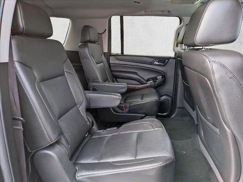 Used 2016 Chevrolet Suburban LTZ RWD image 22