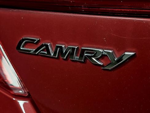 Used 2014 Toyota Camry XLE image 29