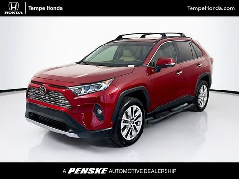 Used 2019 Toyota RAV4 Limited w/ Cold Weather Package FWD image 1