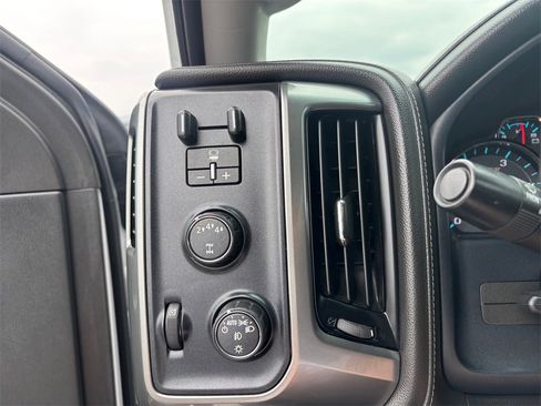 Used 2019 Chevrolet Silverado 2500 LTZ w/ Duramax Plus Package image 22