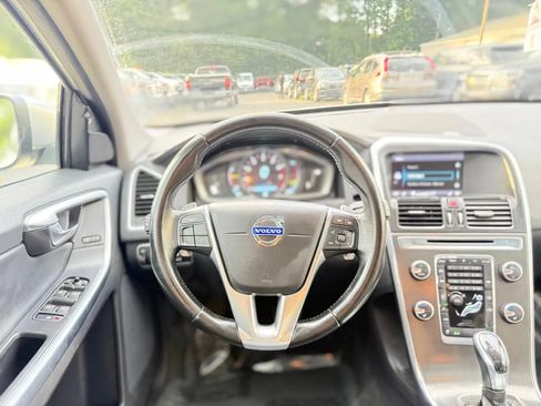 Used 2015 Volvo XC60 T6 Platinum AWD/4WD image 18