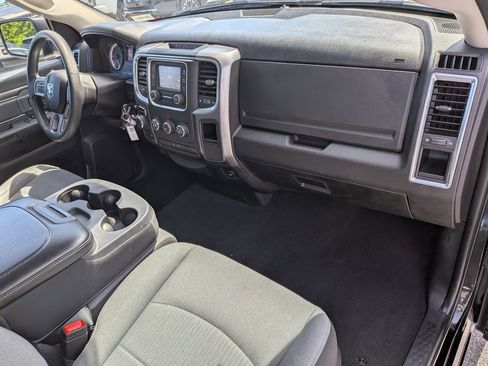 Used 2024 RAM 1500 Classic SLT AWD/4WD image 35