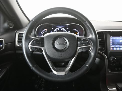 Used 2018 Jeep Grand Cherokee Laredo image 34