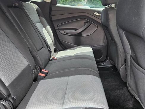 Used 2017 Ford Escape SE image 34