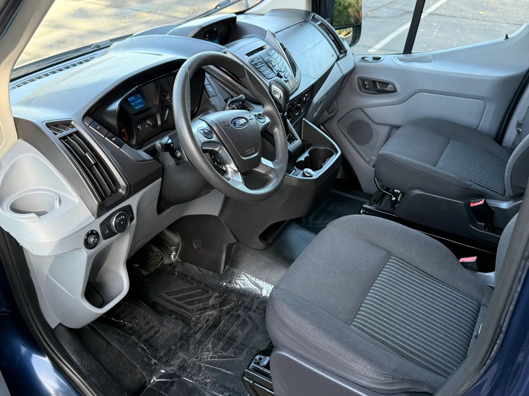 Used 2019 Ford Transit 350 XLT RWD image 17