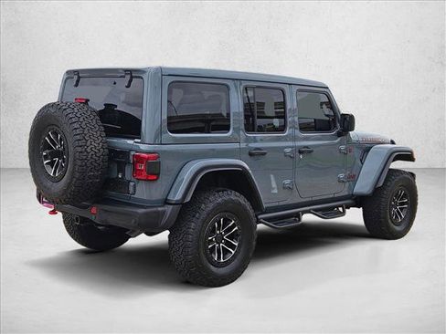 Used 2025 Jeep Wrangler Unlimited Rubicon image 5