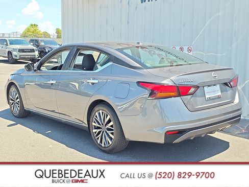 Used 2025 Nissan Altima 2.5 SV FWD image 5
