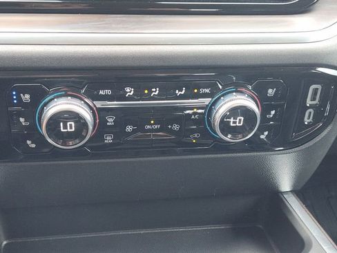 Used 2024 GMC Sierra 1500 SLT RWD image 19