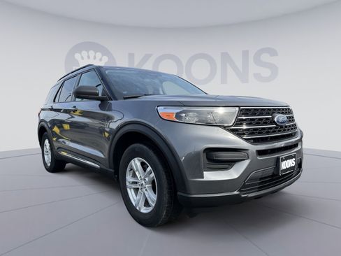 Used 2021 Ford Explorer XLT image 10