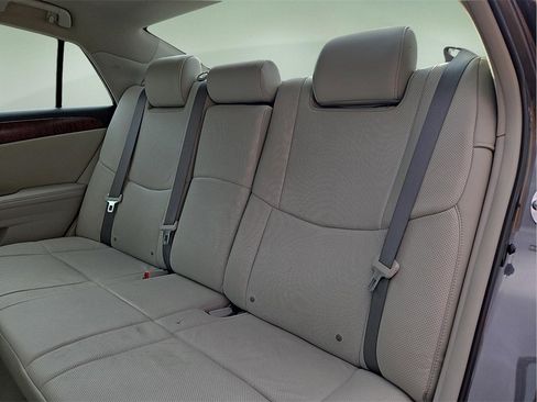 Used 2011 Toyota Avalon Limited image 12