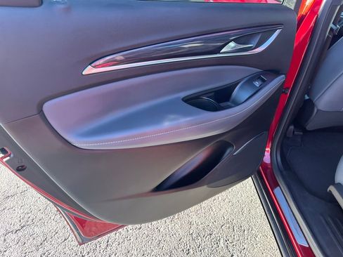 Used 2024 Buick Enclave Premium image 21