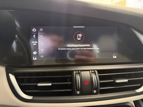Used 2020 Alfa Romeo Giulia AWD w/ Quick Order Package 22J Sport image 35