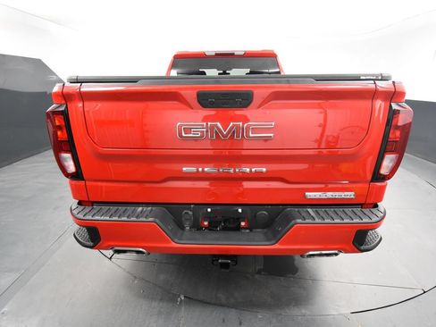 Used 2022 GMC Sierra 1500 Elevation w/ X31 Off-Road Package AWD/4WD image 8