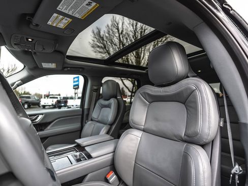 Used 2021 Lincoln Navigator L Reserve image 23