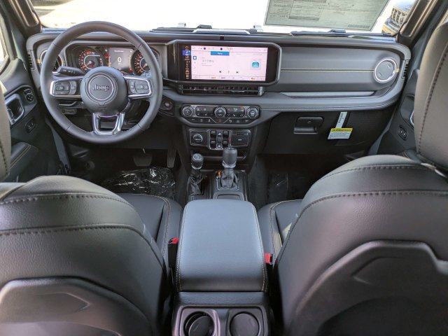 New 2026 Jeep Wrangler Unlimited Sahara AWD/4WD image 15