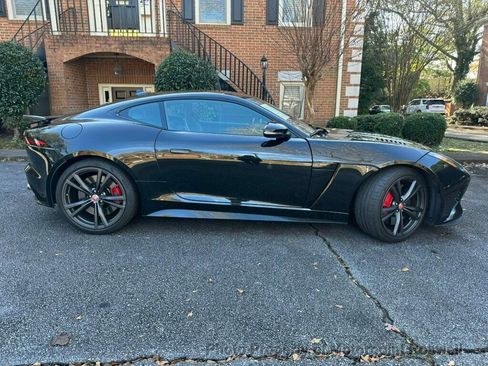 Used 2019 Jaguar F-TYPE SVR image 14