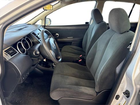 Used 2012 Nissan Versa 1.8 S image 9