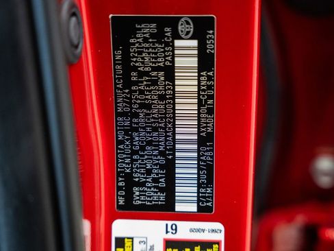 Used 2025 Toyota Camry LE image 34