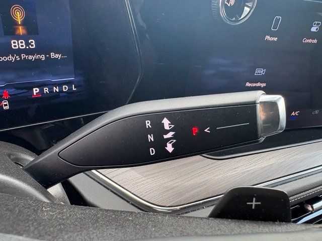 Used 2025 Chevrolet Tahoe LT AWD/4WD image 20