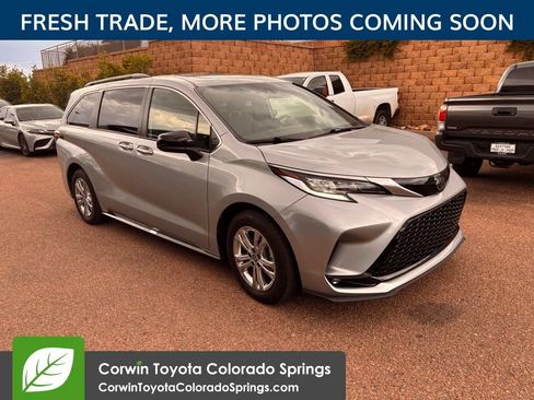 Used 2023 Toyota Sienna XSE w/ XSE Plus Package AWD/4WD image 1