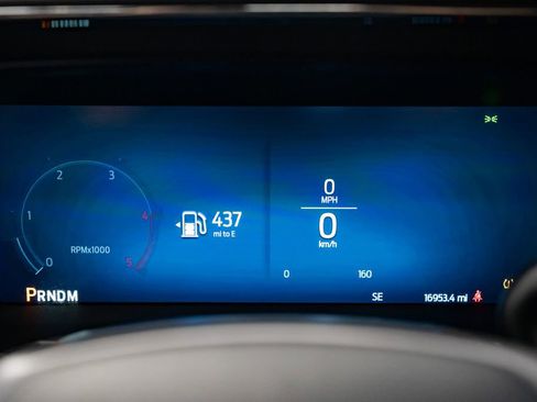 Used 2024 Ford F350 Lariat w/ FX4 Off-Road Package image 18