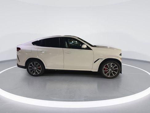 New 2026 BMW X6 xDrive40i w/ Climate Comfort Package image 9