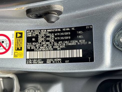Used 2019 Toyota Highlander SE AWD/4WD image 19