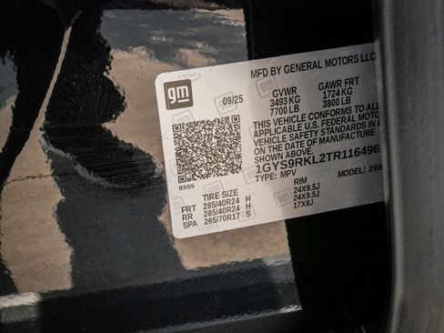 Used 2026 Cadillac Escalade ESV Platinum Sport w/ LPO, ONYX Package image 36