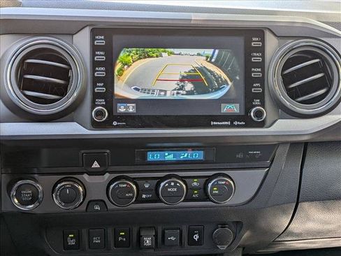 Used 2023 Toyota Tacoma TRD Off-Road w/ Advanced Technology Package AWD/4WD image 15