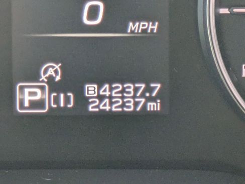 Used 2024 Subaru Crosstrek 2.5i Limited w/ Popular Package #4A image 11