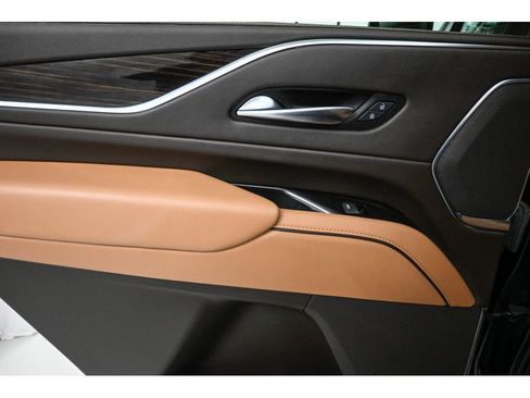 Used 2021 Cadillac Escalade Sport w/ Driver Assist Tech Package image 26