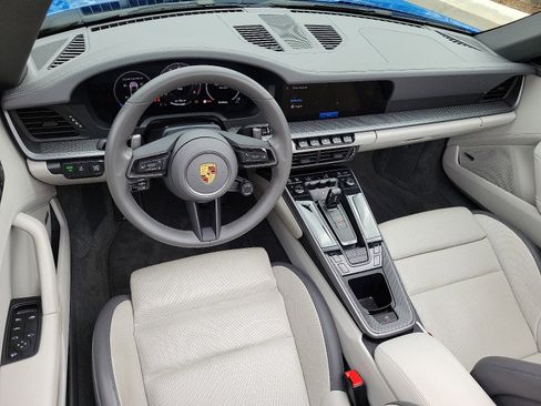 Certified 2025 Porsche 911 Carrera image 12