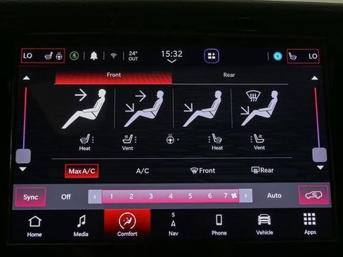 Used 2025 Dodge Durango R/T w/ Blacktop Package AWD/4WD image 27
