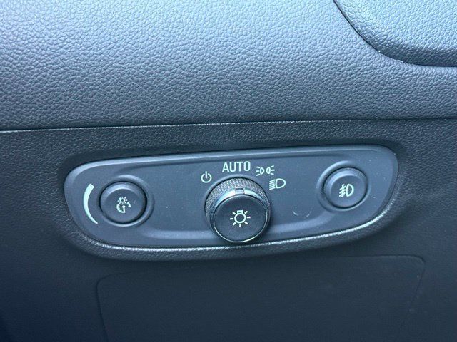 Used 2022 Buick Encore GX Preferred w/ Cold Weather Comfort Package AWD/4WD image 26