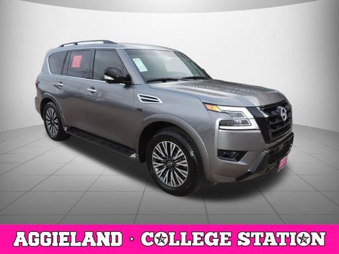 Used 2022 Nissan Armada SL w/ Midnight Edition Package image 3