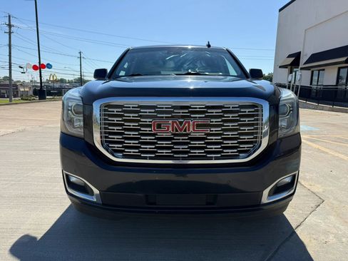 Used 2019 GMC Yukon Denali AWD/4WD image 2