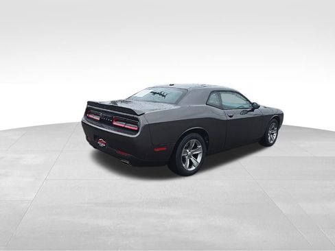 Used 2020 Dodge Challenger SXT w/ Driver Convenience Group image 3