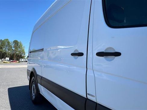 Used 2016 Mercedes-Benz Sprinter 2500 w/ Driver Comfort Package image 23