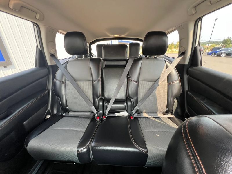 Used 2020 Nissan Pathfinder SV w/ Rock Creek Edition FWD image 23