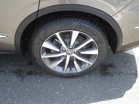 Certified 2025 Acura MDX SH-AWD w/ Technology Package image 8